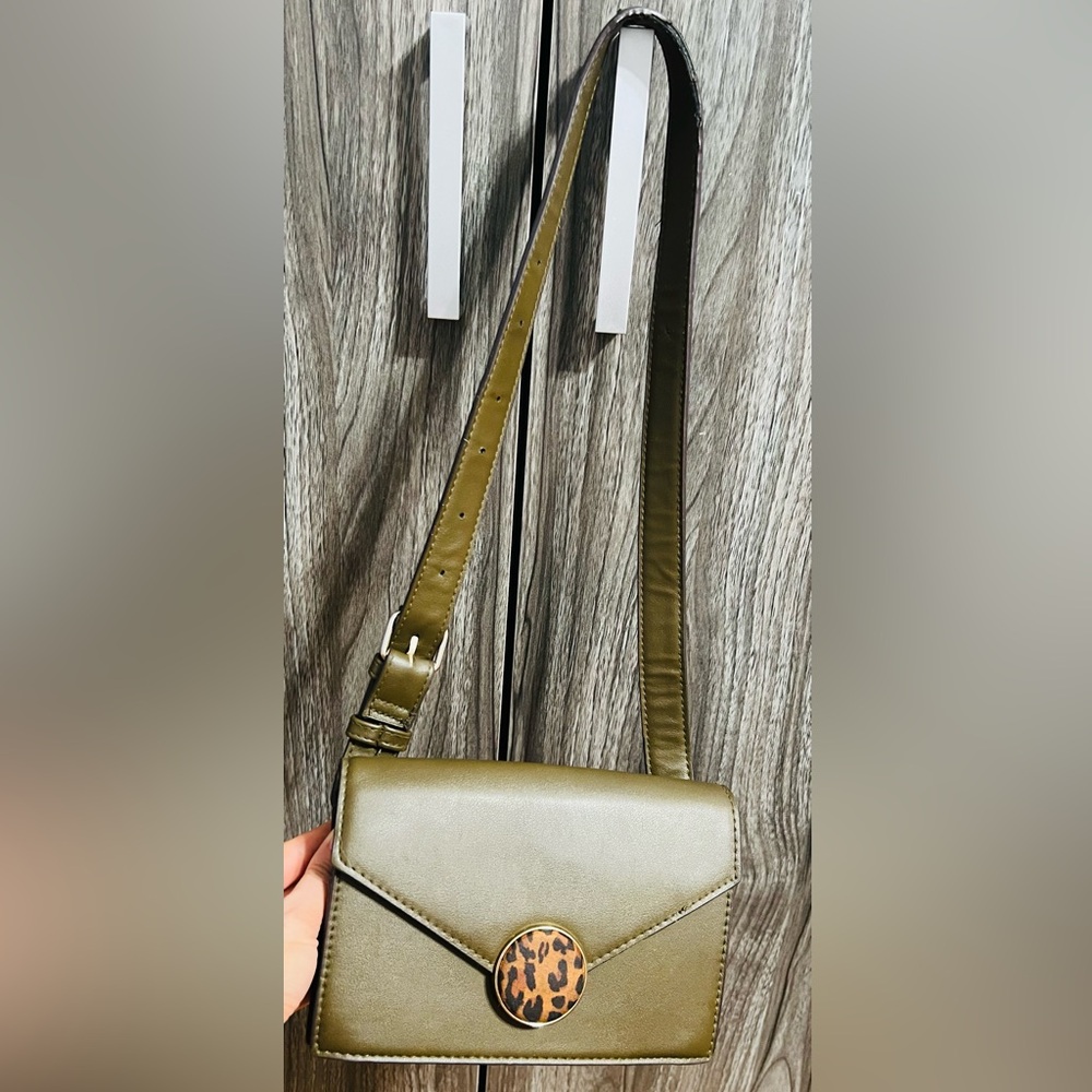 Vintage Bershka Shoulder Bag – Olive Green with Leopard Print Accent - Picture 6 of 14